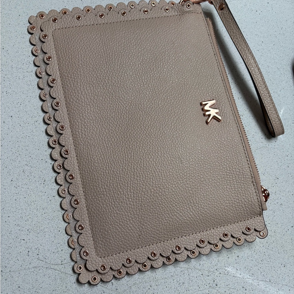 Michael Kors large scalloped grommet edge wrislet